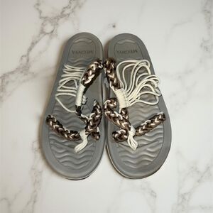NEW MEGNYA Womens Comf ROPE Sandal Braided cord Straps Tan Brown Cream Size 8